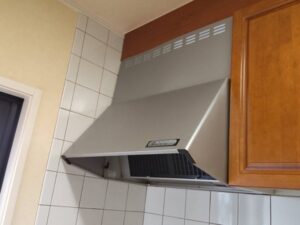 新潟キッチン取付け隊　レンジフードのちょっと変わった選び方　施工前